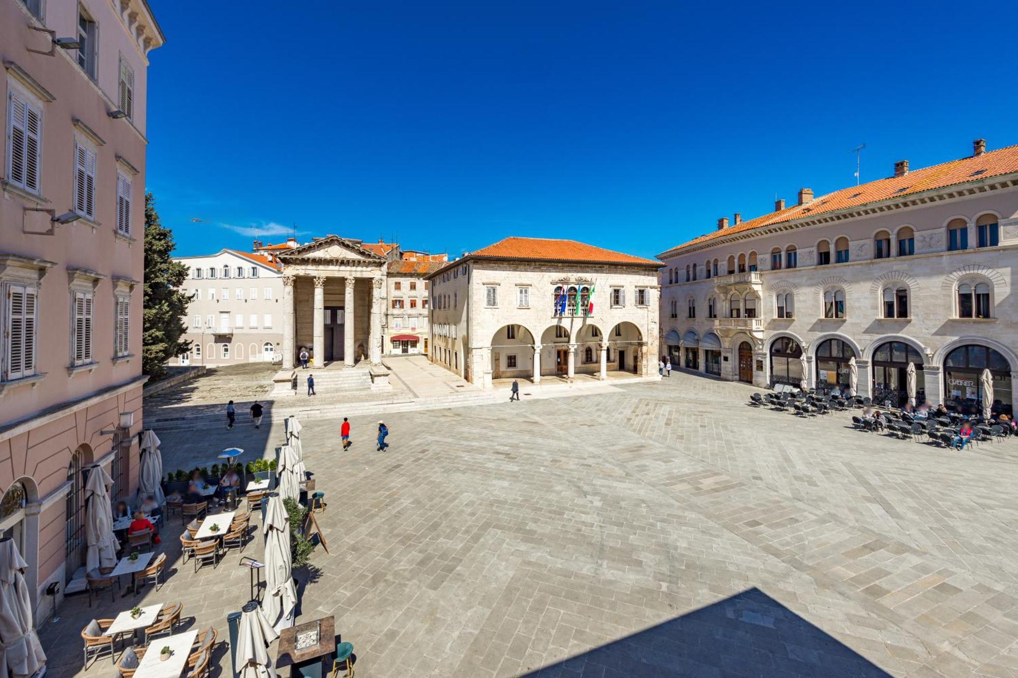 Apartmán Augustus Forum View